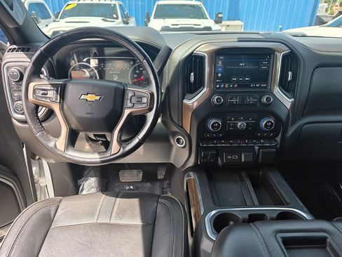 Used 2022 Chevrolet Silverado 3500 High Country w/ Technology Package AWD/4WD image 11