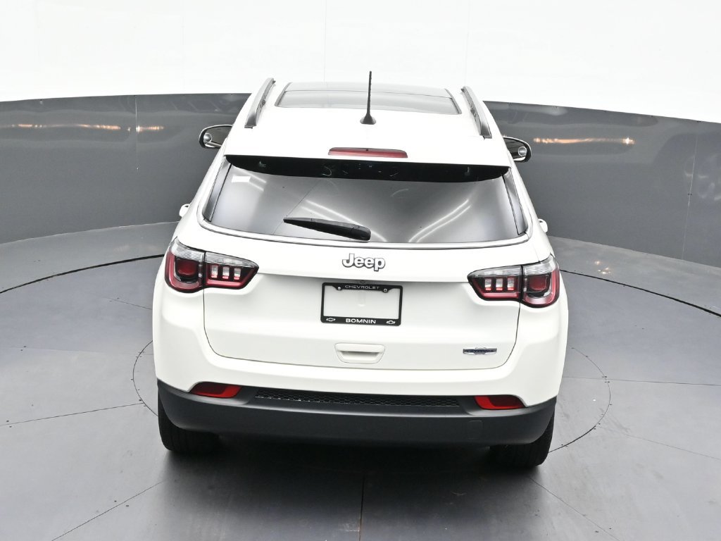 Used 2021 Jeep Compass Latitude w/ Sun and Sound Group FWD image 18
