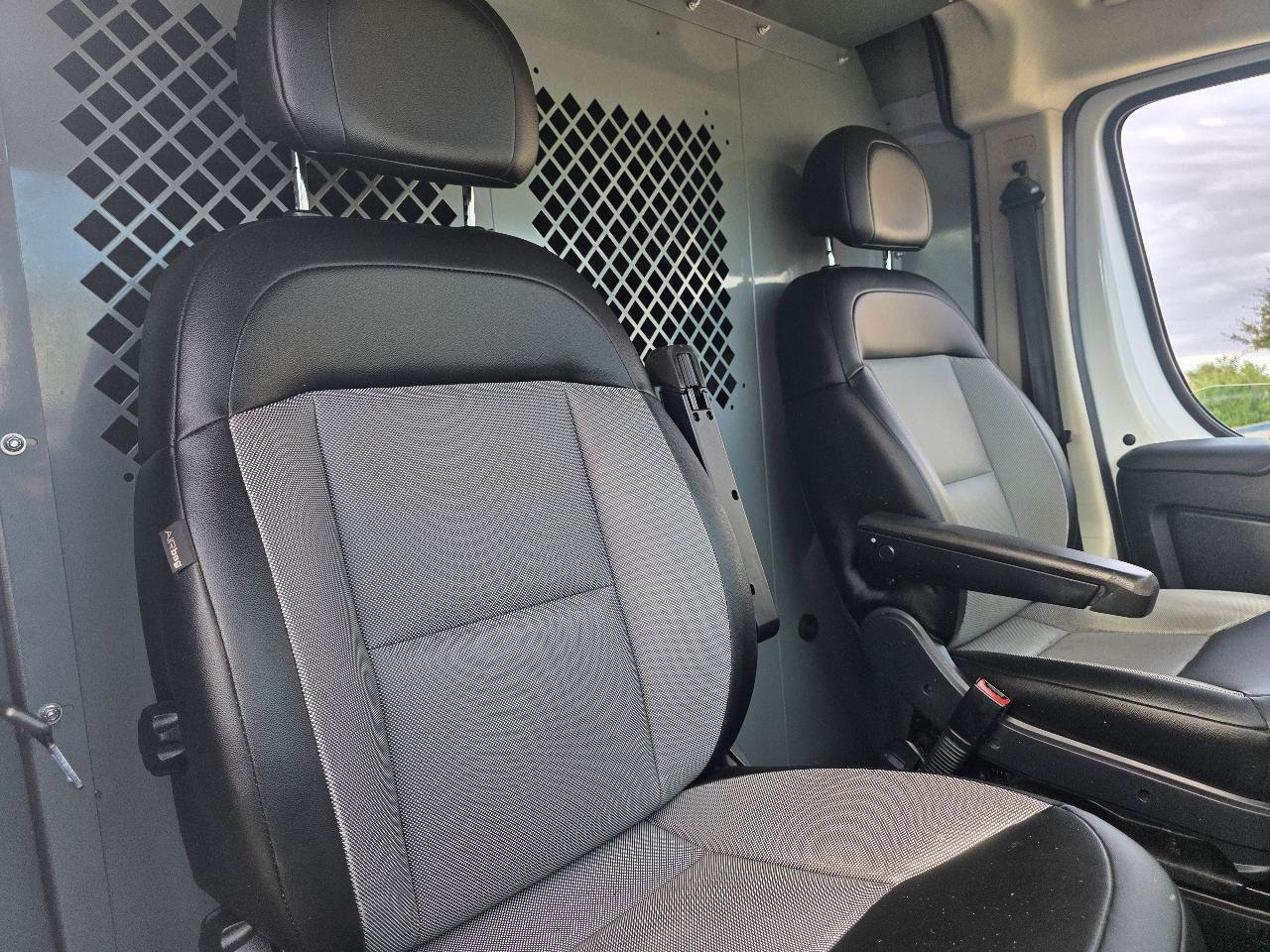 Used 2021 RAM ProMaster 2500 FWD image 18