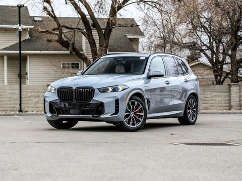 New 2026 BMW X5 xDrive50e w/ Executive Package image 1