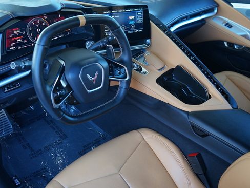 Used 2021 Chevrolet Corvette Stingray Preferred Cpe w/ Z51 Performance Package image 9