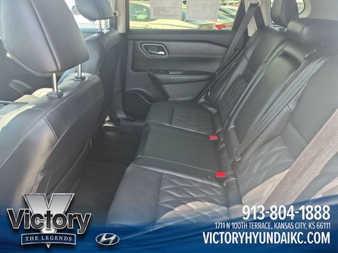 Used 2024 Nissan Rogue Platinum w/ Platinum Premium Package AWD/4WD image 25