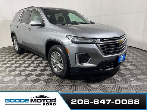 Used 2023 Chevrolet Traverse LT AWD/4WD image 2
