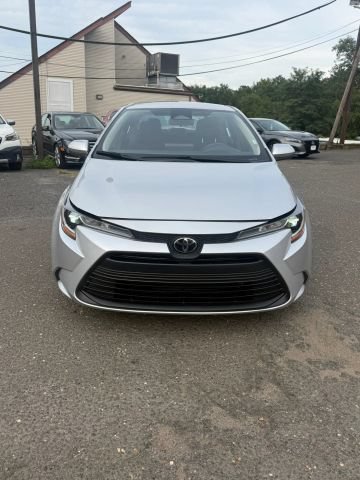 Used 2023 Toyota Corolla LE FWD image 1