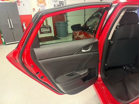 Used 2021 Honda Civic LX image 29