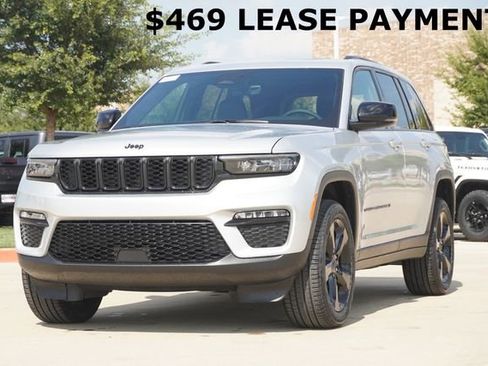 New 2025 Jeep Grand Cherokee Limited w/ Black Appearance Package AWD/4WD image 3