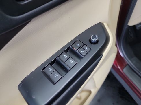 Used 2018 Toyota Highlander XLE w/ Protection Package #3 AWD/4WD image 14