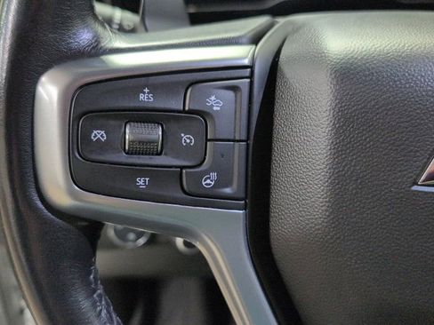 Used 2022 Chevrolet Silverado 1500 LT AWD/4WD image 11