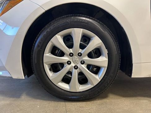 Used 2024 Toyota Corolla LE FWD image 10