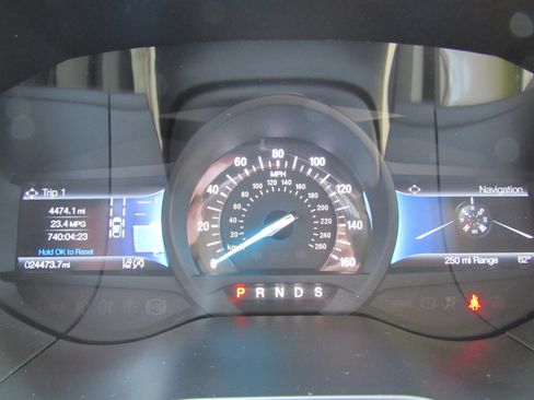 Used 2024 Ford Edge Titanium w/ Titanium Elite Package image 16