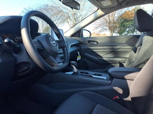 New 2025 Nissan Altima 2.5 S image 7