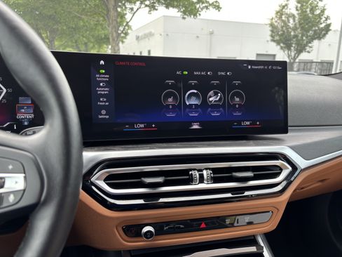 Used 2023 BMW i4 eDrive35 w/ Premium Package RWD image 31