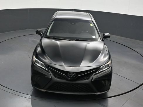 Used 2020 Toyota Camry SE FWD image 27