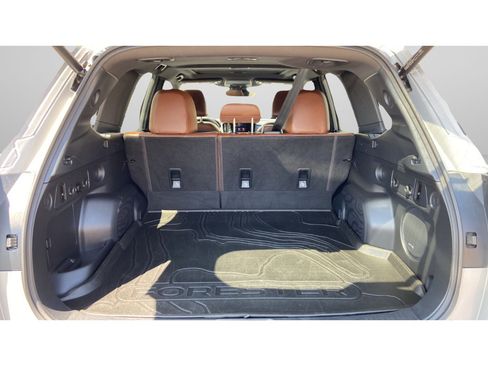 Used 2025 Subaru Forester Touring AWD/4WD image 19