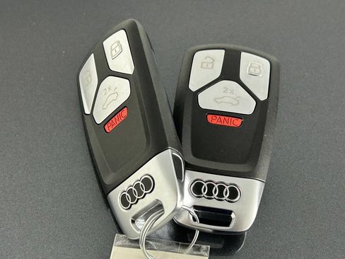 Used 2023 Audi SQ5 Prestige w/ Prestige Package AWD/4WD image 40
