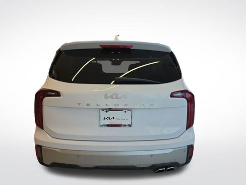 Certified 2024 Kia Telluride S FWD image 5