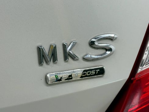Used 2013 Lincoln MKS AWD image 14