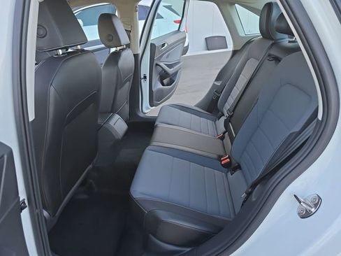 New 2026 Volkswagen Jetta SE FWD image 16