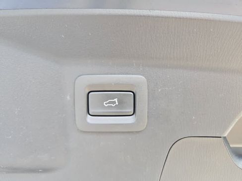 Used 2022 MAZDA CX-9 Touring w/ Touring Premium Package image 7