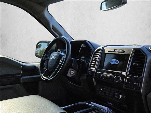 Used 2020 Ford F150 XLT w/ Equipment Group 302A Luxury AWD/4WD image 5