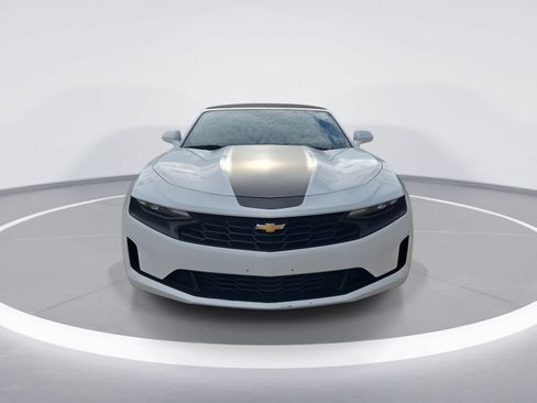 Used 2023 Chevrolet Camaro LT RWD image 3