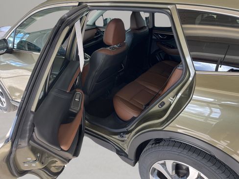 Used 2021 Subaru Outback Touring AWD/4WD image 13