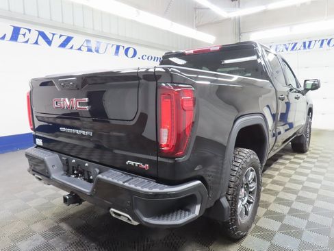 Used 2025 GMC Sierra 1500 AT4 image 4