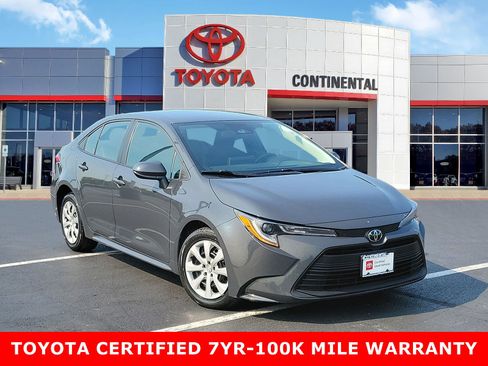 Certified 2025 Toyota Corolla LE FWD image 1