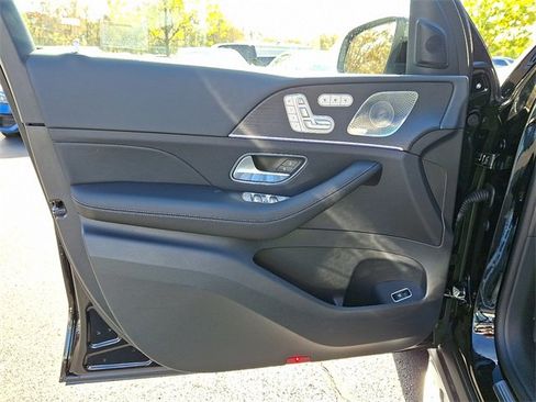 Used 2026 Mercedes-Benz GLS 450 4MATIC image 12