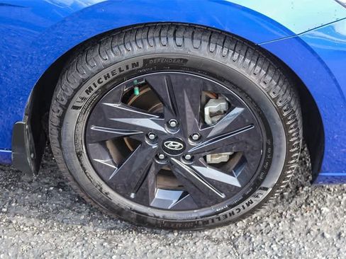 Certified 2023 Hyundai Elantra SEL image 12