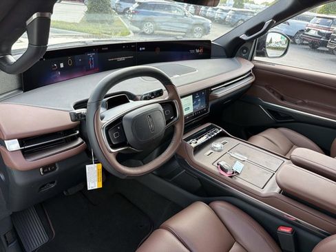 New 2026 Lincoln Navigator Reserve AWD/4WD image 14