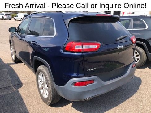 Used 2016 Jeep Cherokee Latitude image 3