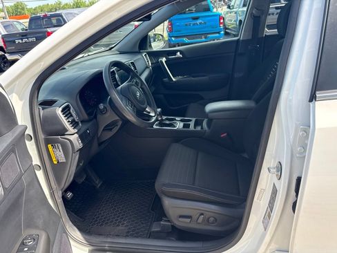 Used 2019 Kia Sportage LX w/ LX Popular Package AWD/4WD image 17