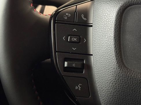 New 2026 Toyota Prius Plug-In Hybrid FWD image 29