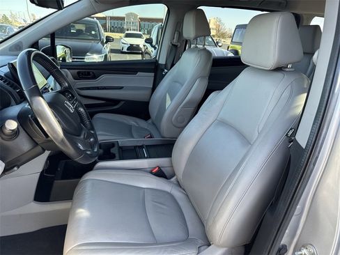 Used 2019 Honda Odyssey EX-L image 11