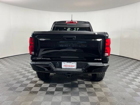 Used 2026 Chevrolet Colorado ZR2 w/ Technology Package AWD/4WD image 8