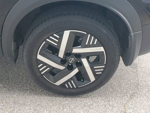 Certified 2026 Nissan Kicks SV FWD image 31