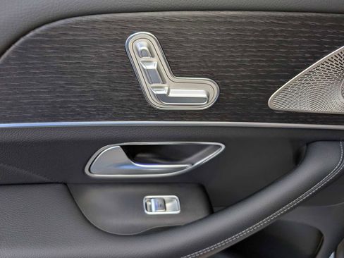 New 2026 Mercedes-Benz GLS 450 4MATIC image 19