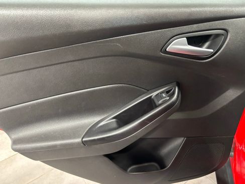 Used 2013 Ford Focus SE image 17