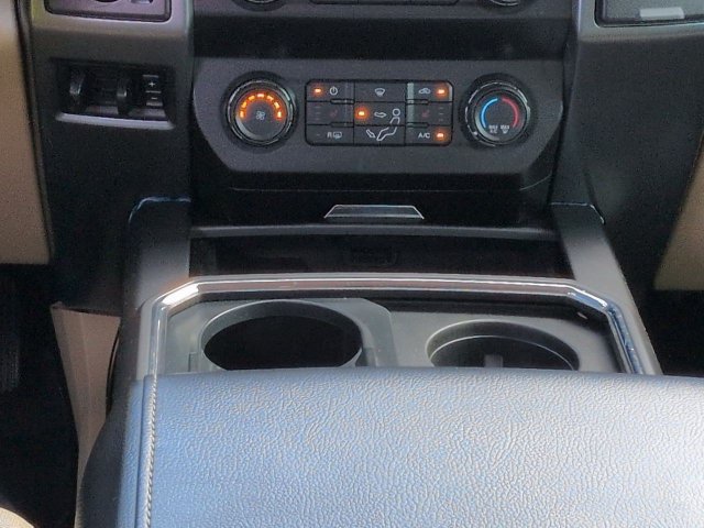 Certified 2019 Ford F250 XLT w/ XLT Premium Package AWD/4WD image 18