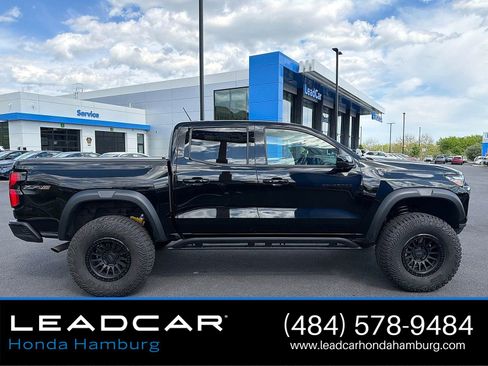 Used 2024 Chevrolet Colorado ZR2 w/ Technology Package AWD/4WD image 13