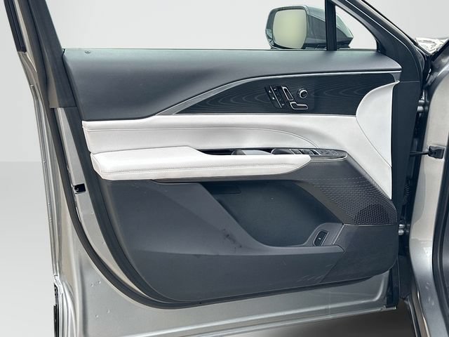 Certified 2025 Cadillac Lyriq Luxury w/ LPO, Floor Liner Package AWD/4WD image 13