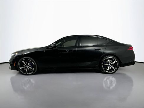 New 2026 BMW 530i xDrive w/ M Sport Package AWD/4WD image 16