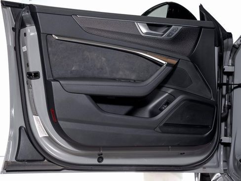 Used 2025 Audi RS 7 Performance image 61