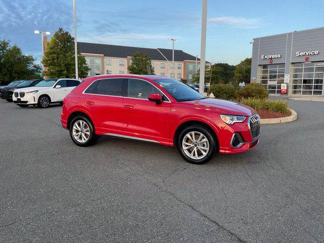 Used 2025 Audi Q3 2.0T Premium AWD/4WD image 1