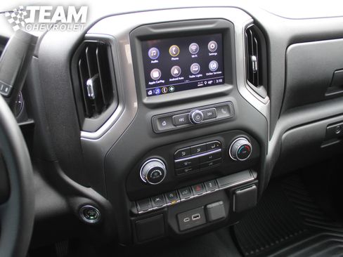 Used 2024 Chevrolet Silverado 1500 Custom image 15