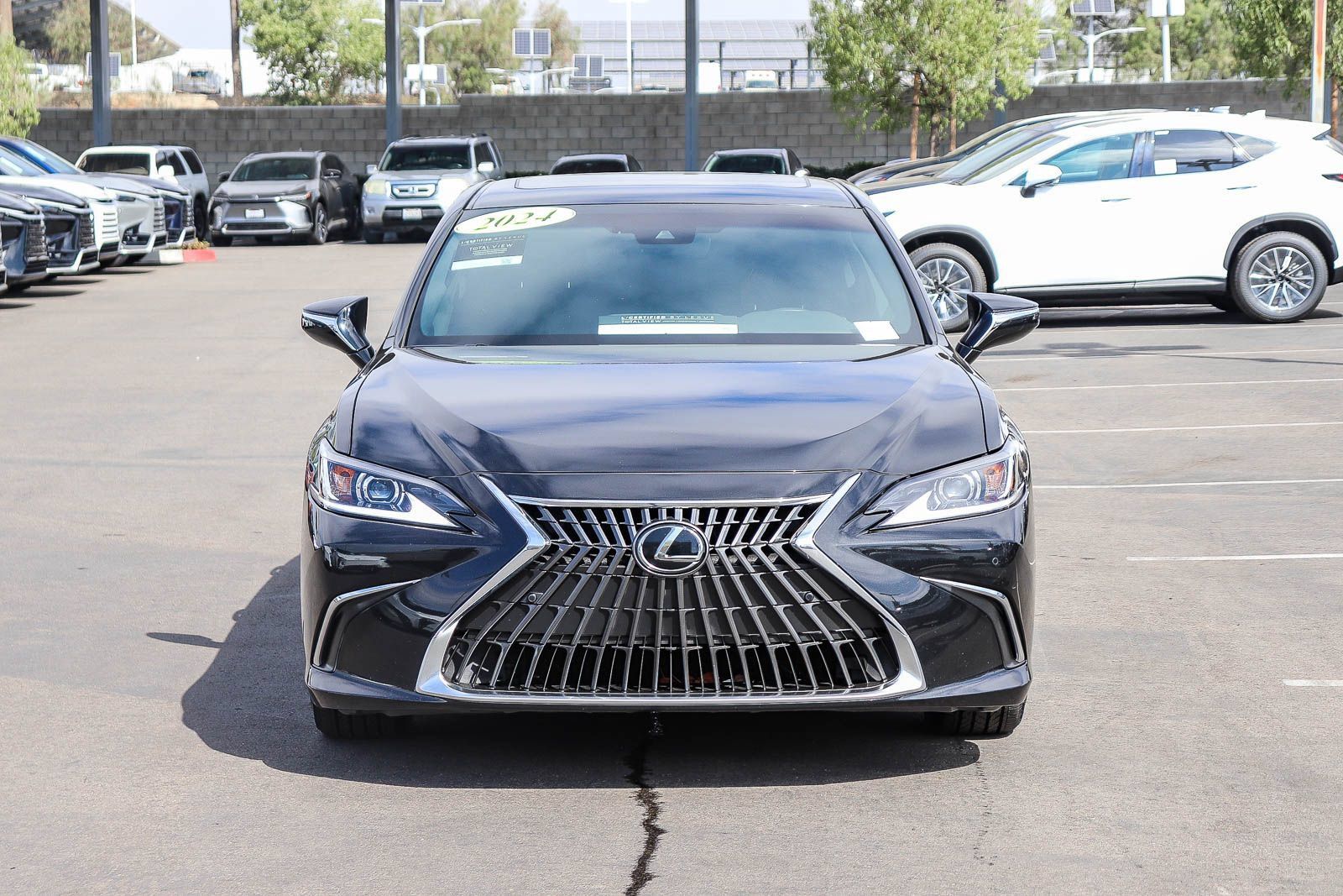 Certified 2024 Lexus ES 350 w/ Premium Package FWD image 2