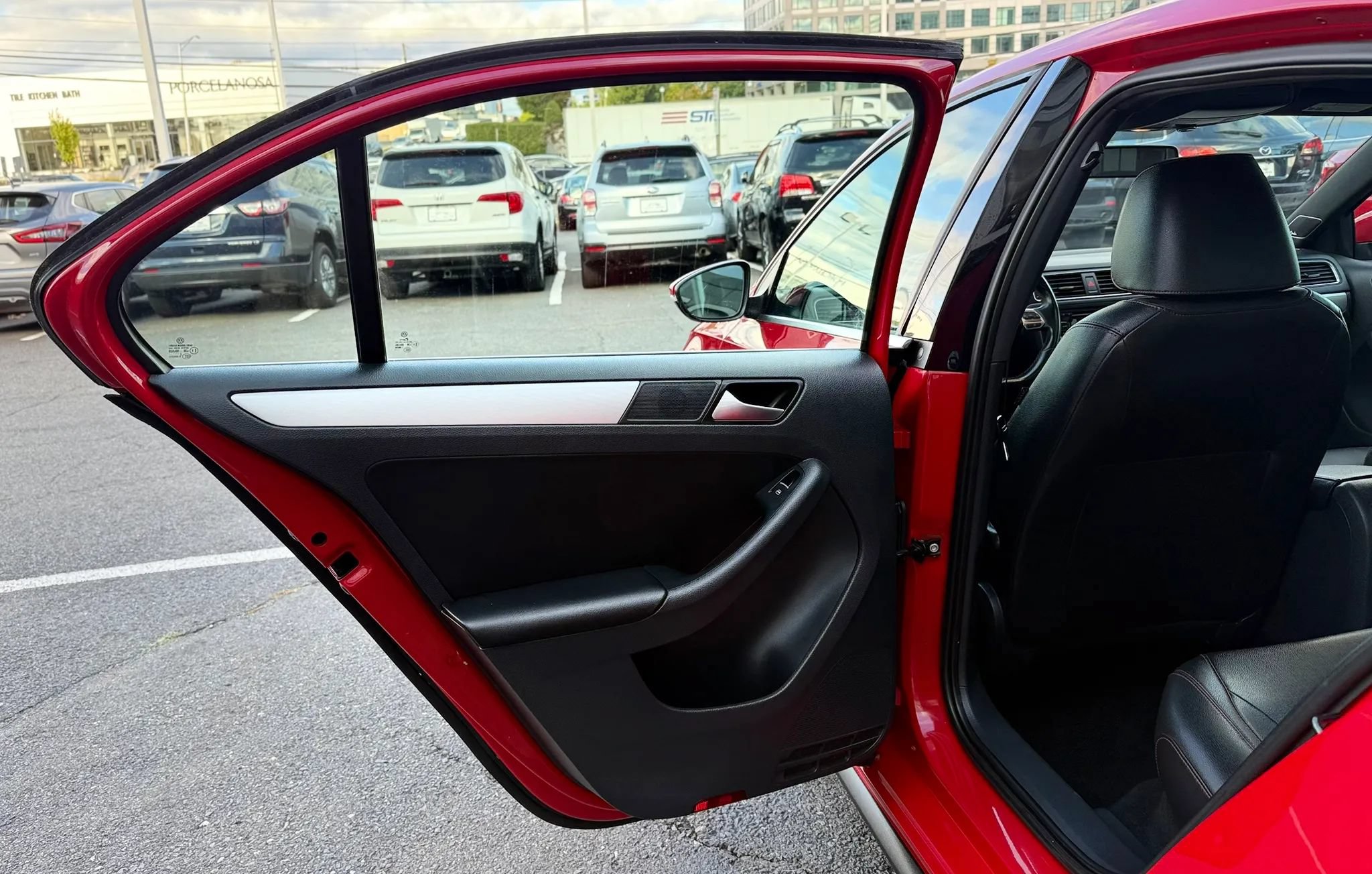Used 2013 Volkswagen Jetta GLI Autobahn FWD image 28