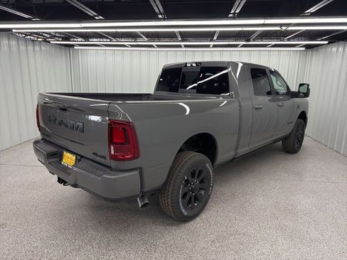 New 2026 RAM 2500 Laramie AWD/4WD image 5