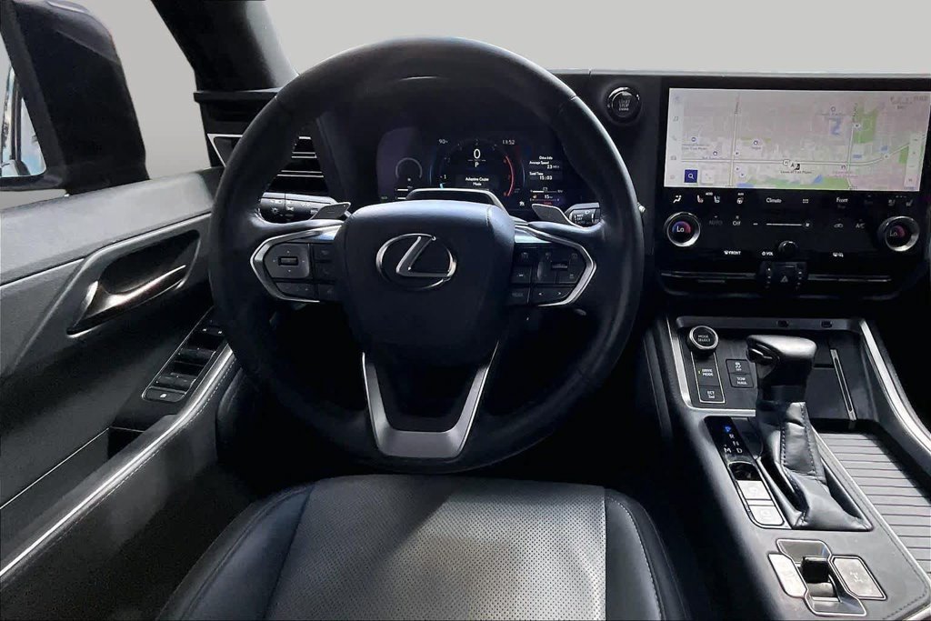 Used 2025 Lexus GX 550 w/ Cold Area Package AWD/4WD image 5